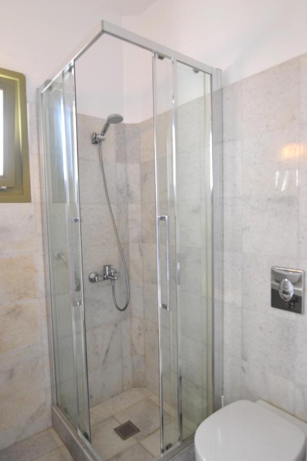 Artemis Hotel 안티파로스 외부 사진