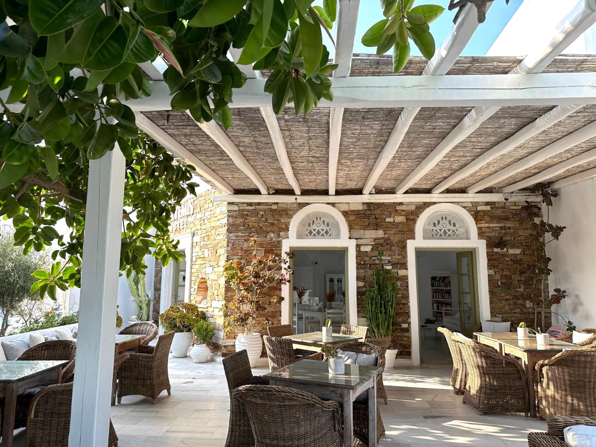 Artemis Hotel 안티파로스 외부 사진